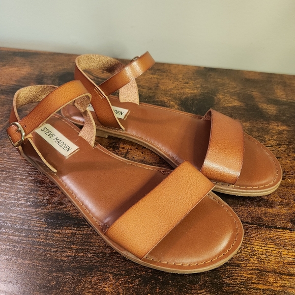 Steve Madden Dairr Flat Sandal Size 7.5 Women's - Picture 3 of 7